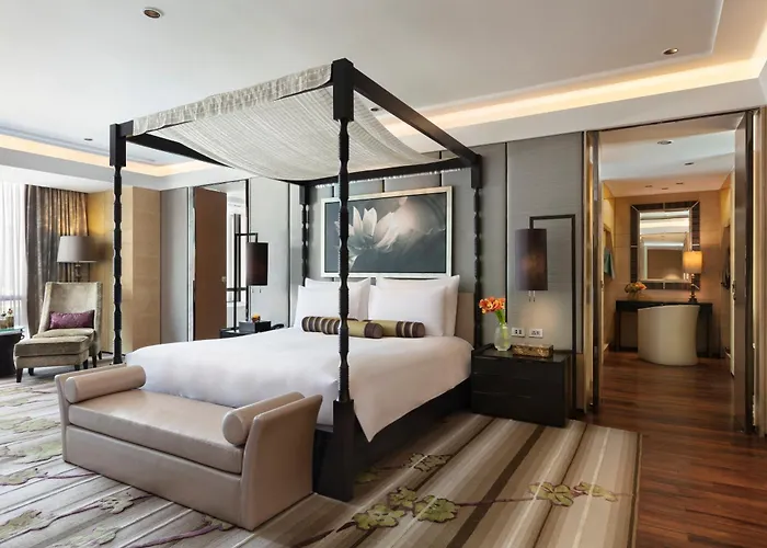 Siam Kempinski Hotel 5*