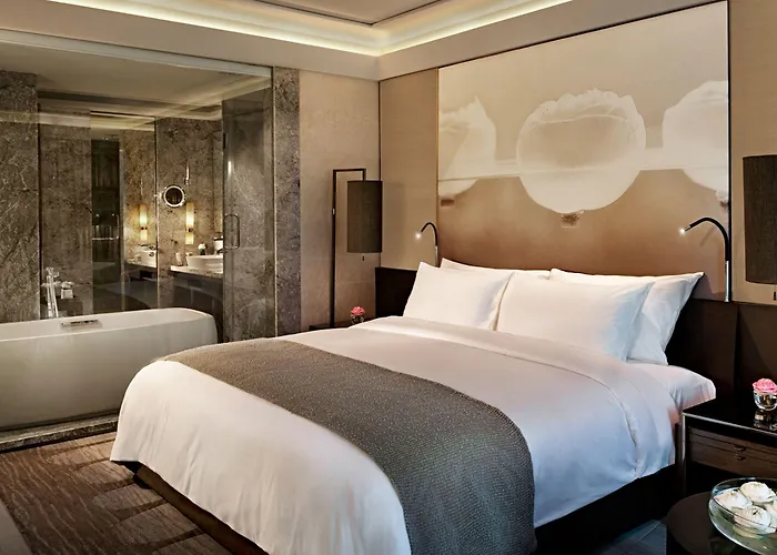 Siam Kempinski Hotel