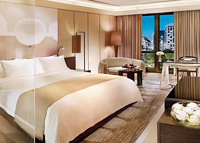 Siam Kempinski Hotel 5*